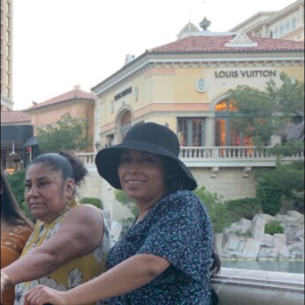 Meet your Posher, Ana karen